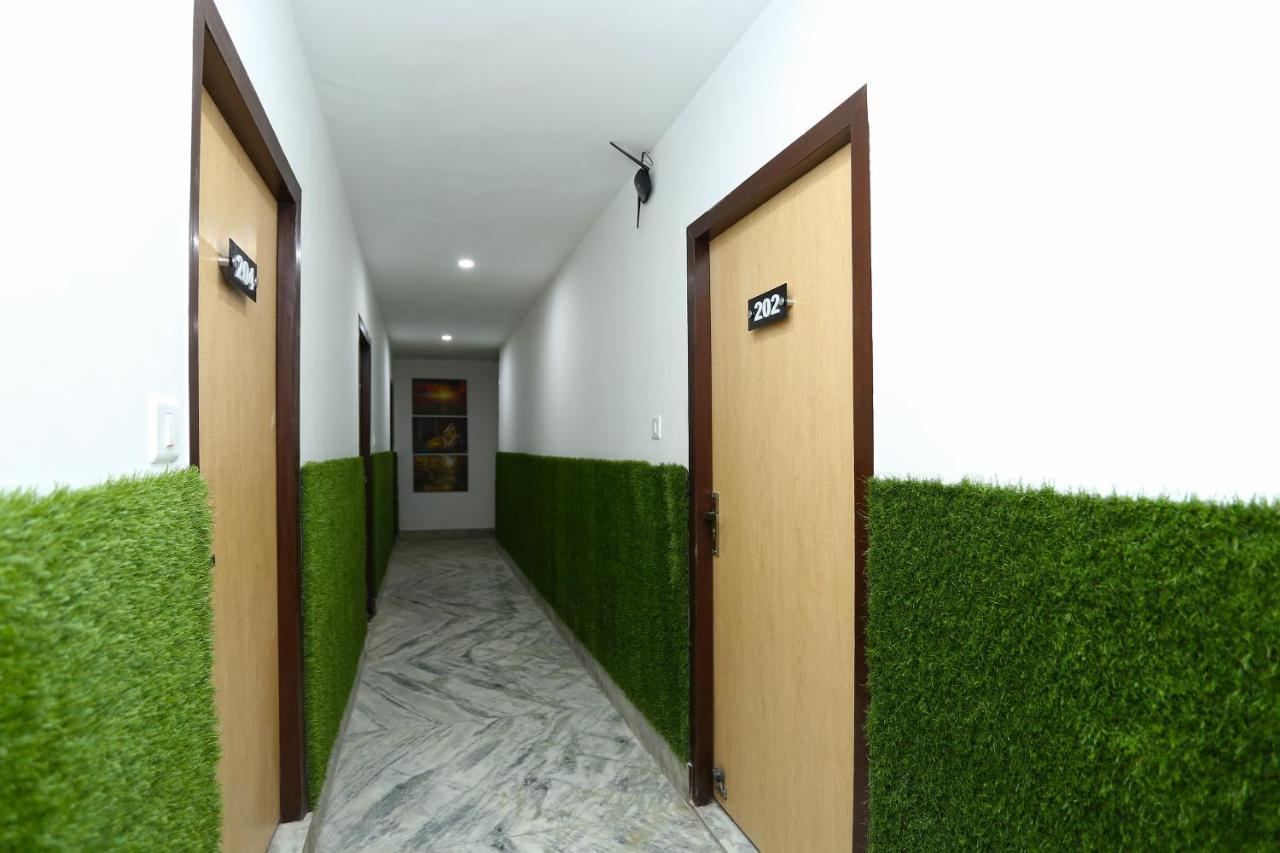 Oyo 16544 Bella Vista By Jordan Hotel Agra  Kültér fotó
