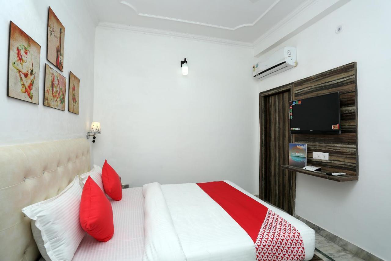 Oyo 16544 Bella Vista By Jordan Hotel Agra  Kültér fotó
