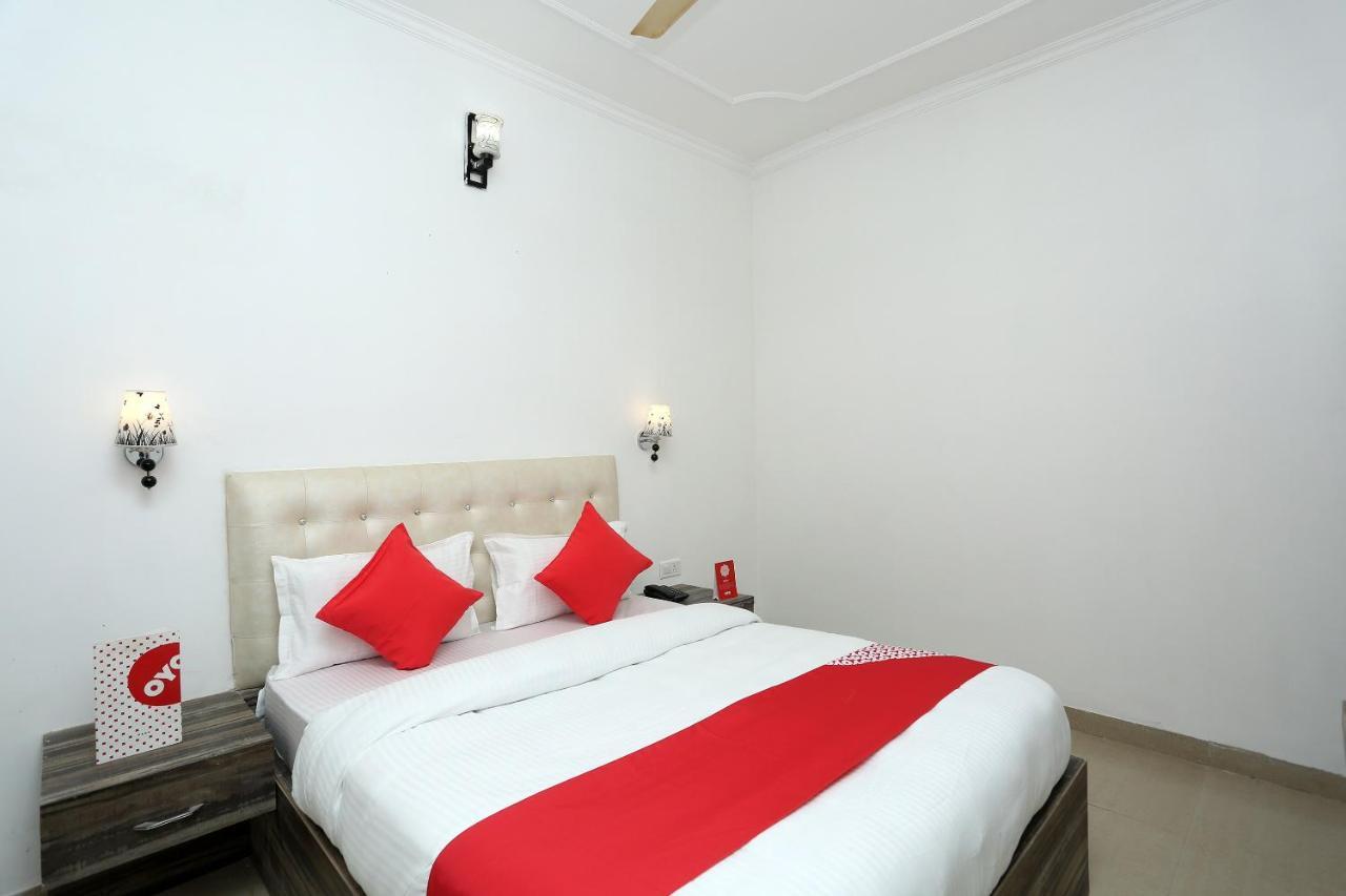 Oyo 16544 Bella Vista By Jordan Hotel Agra  Kültér fotó