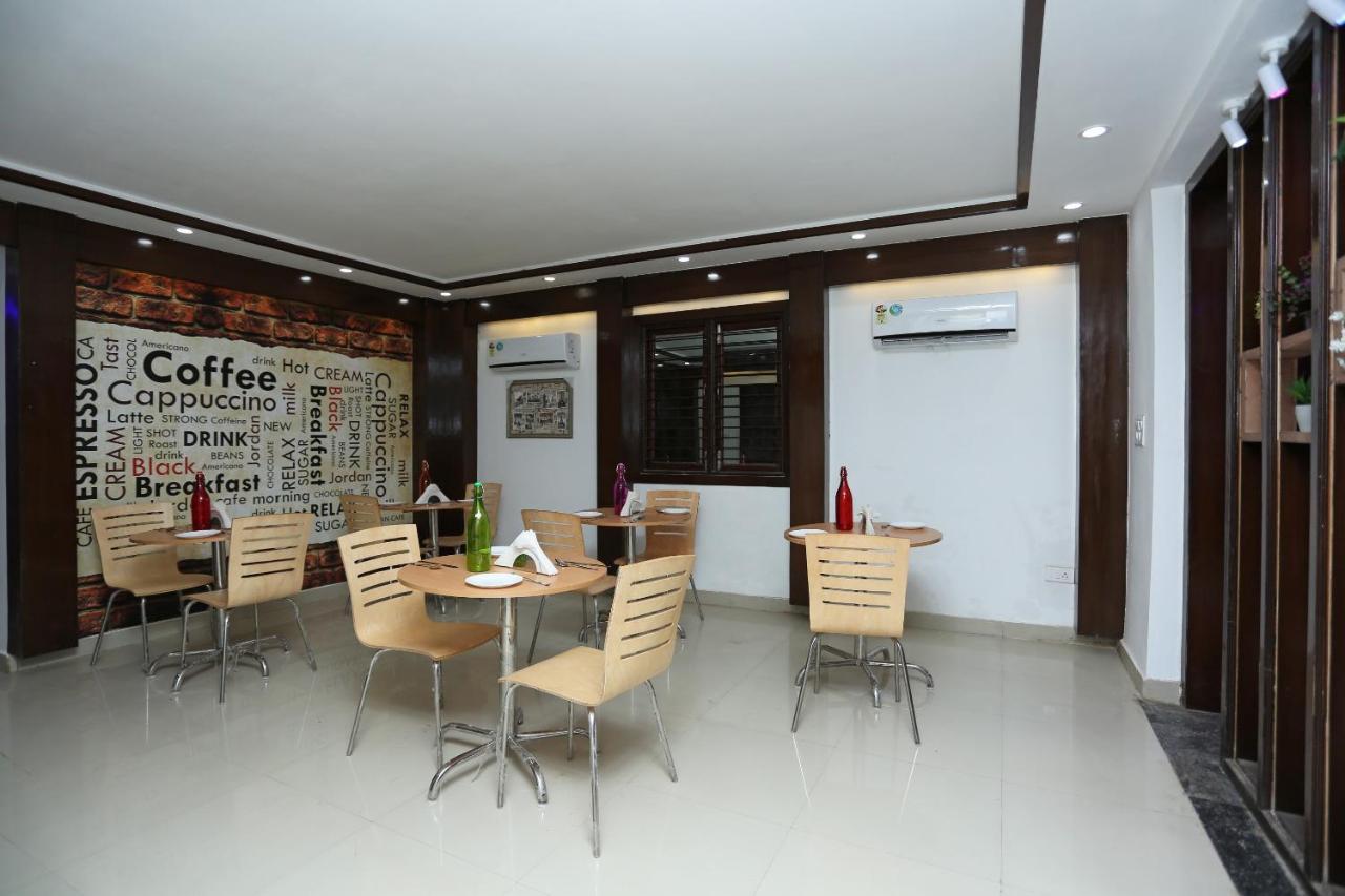 Oyo 16544 Bella Vista By Jordan Hotel Agra  Kültér fotó