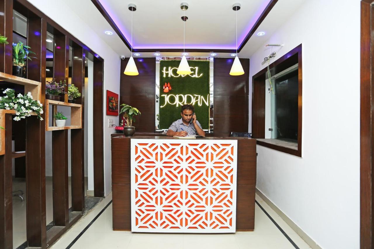 Oyo 16544 Bella Vista By Jordan Hotel Agra  Kültér fotó